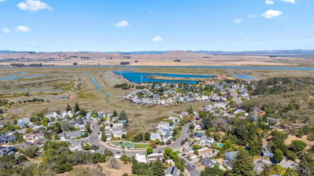 2711 Topaz Drive Novato, CA 94945