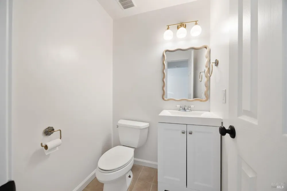 2711 Topaz Drive Novato, CA 94945