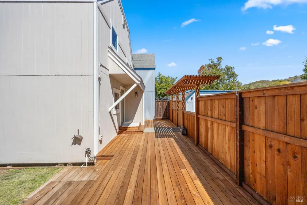 2711 Topaz Drive Novato, CA 94945