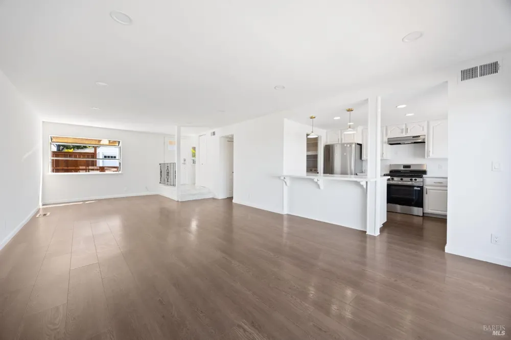 2711 Topaz Drive Novato, CA 94945