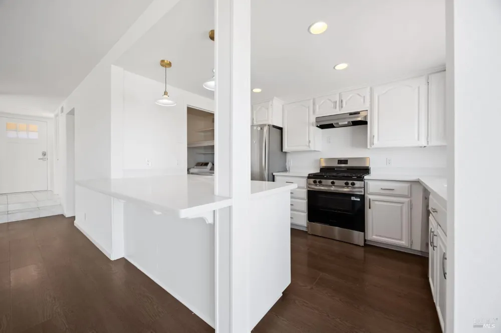 2711 Topaz Drive Novato, CA 94945