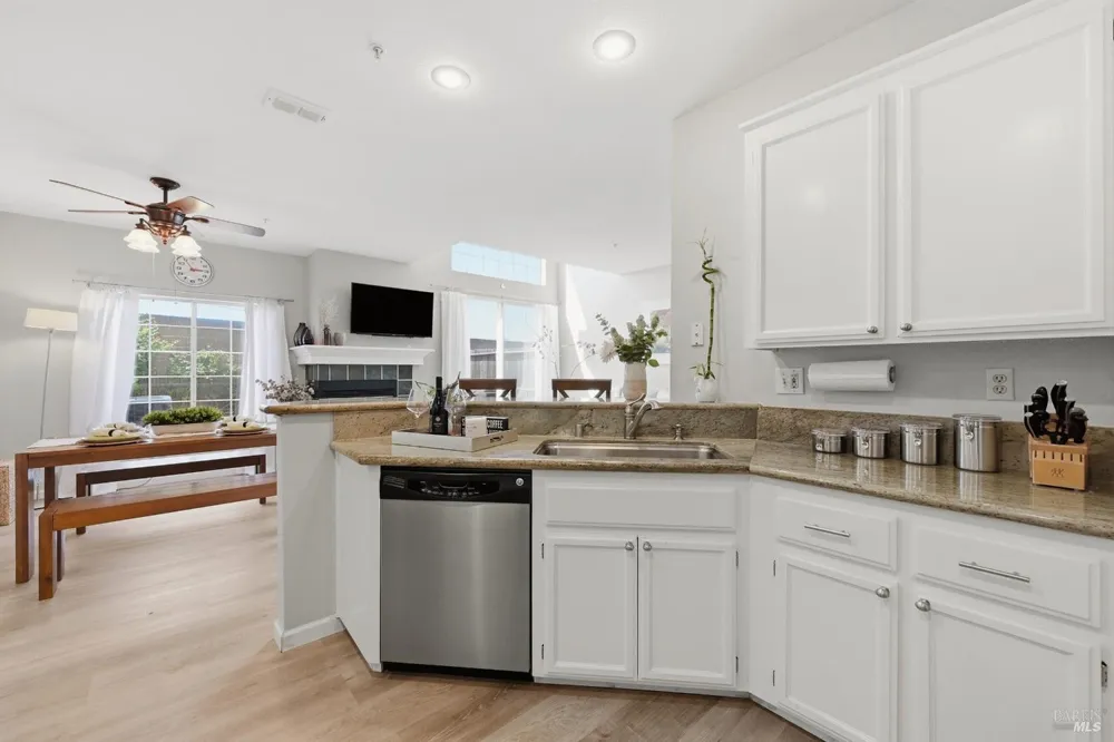 73 Manchester Drive Fairfield, CA 94533