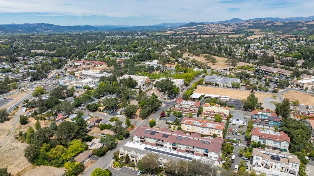 160 Johnson Street Windsor, CA 95492