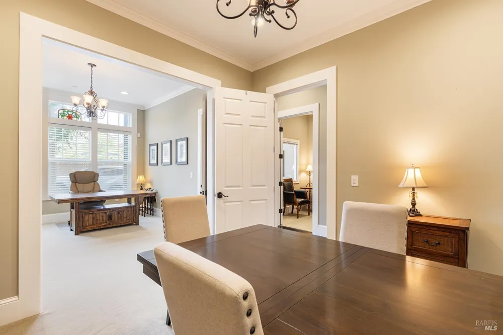 160 Johnson Street Windsor, CA 95492