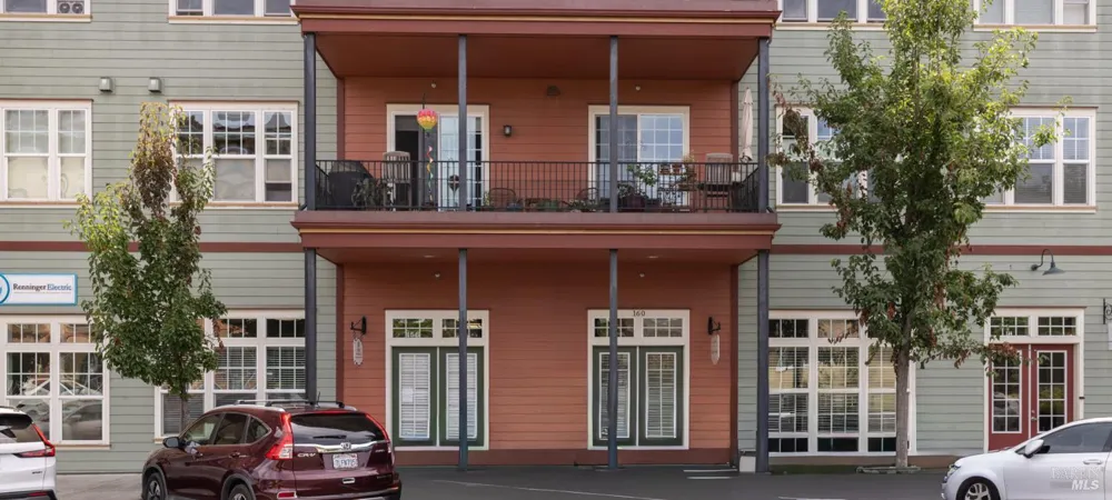 160 Johnson Street Windsor, CA 95492