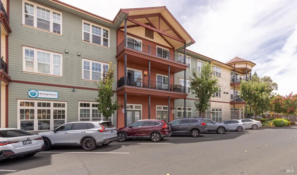 160 Johnson Street Windsor, CA 95492