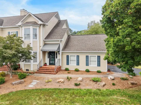 1220 Bridgewater Lane