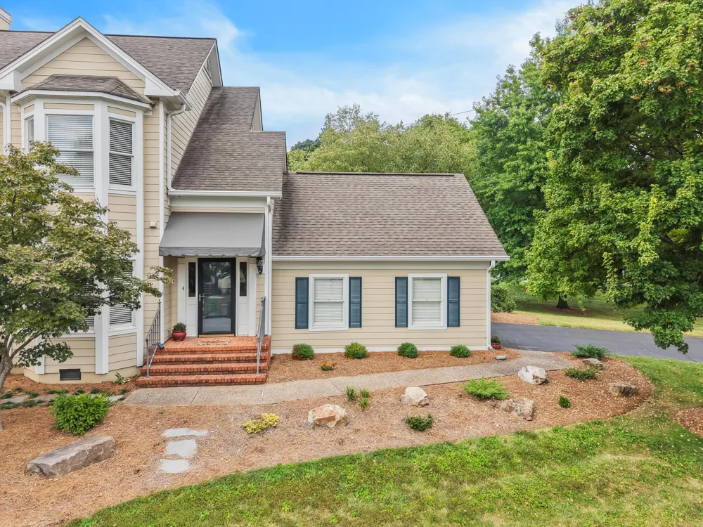 1220 Bridgewater Lane Chattanooga, TN 37405