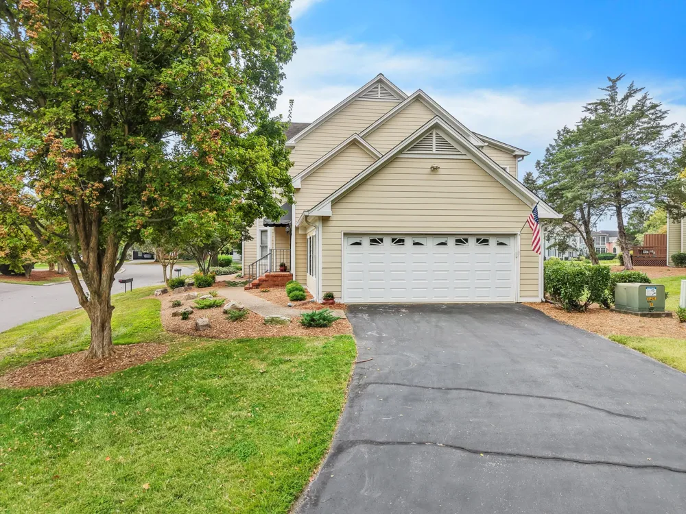 1220 Bridgewater Lane Chattanooga, TN 37405