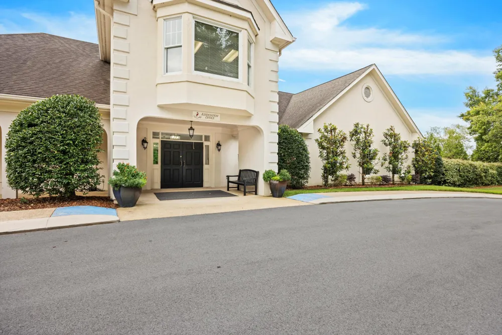 1220 Bridgewater Lane Chattanooga, TN 37405