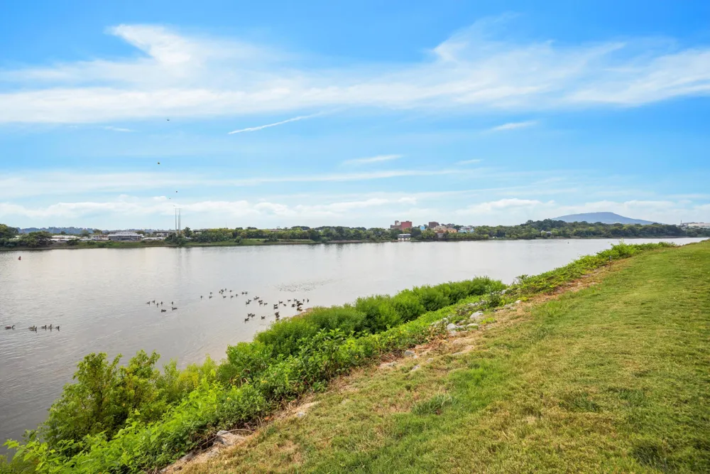 1220 Bridgewater Lane Chattanooga, TN 37405