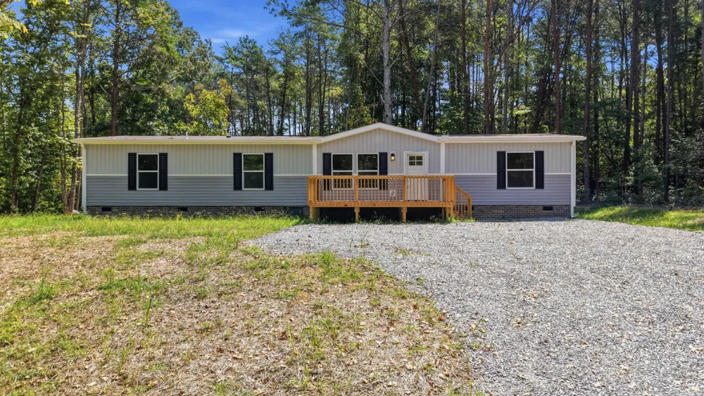 16450 May Road Sale Creek, TN 37373