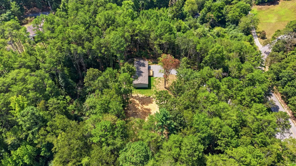 16450 May Road Sale Creek, TN 37373