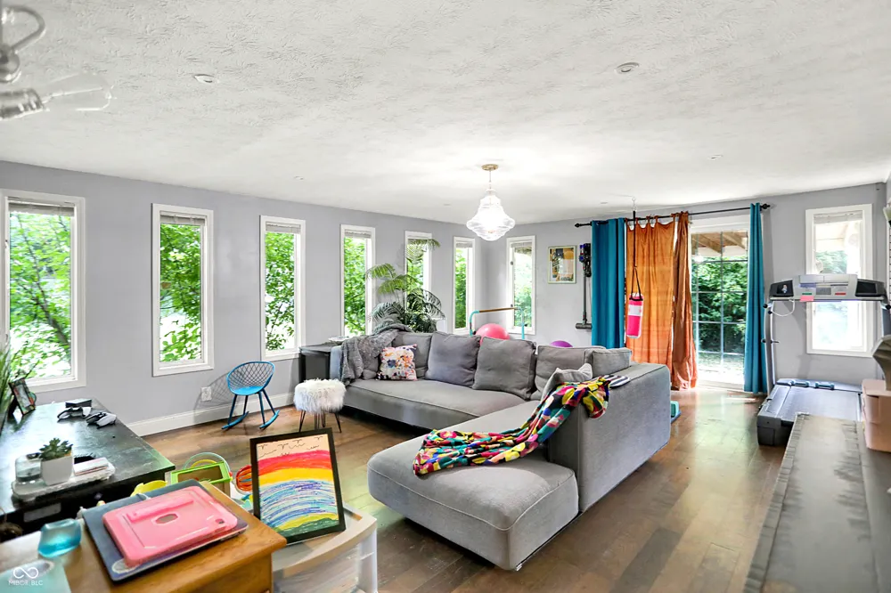 7011 McLain Drive Indianapolis, IN 46217