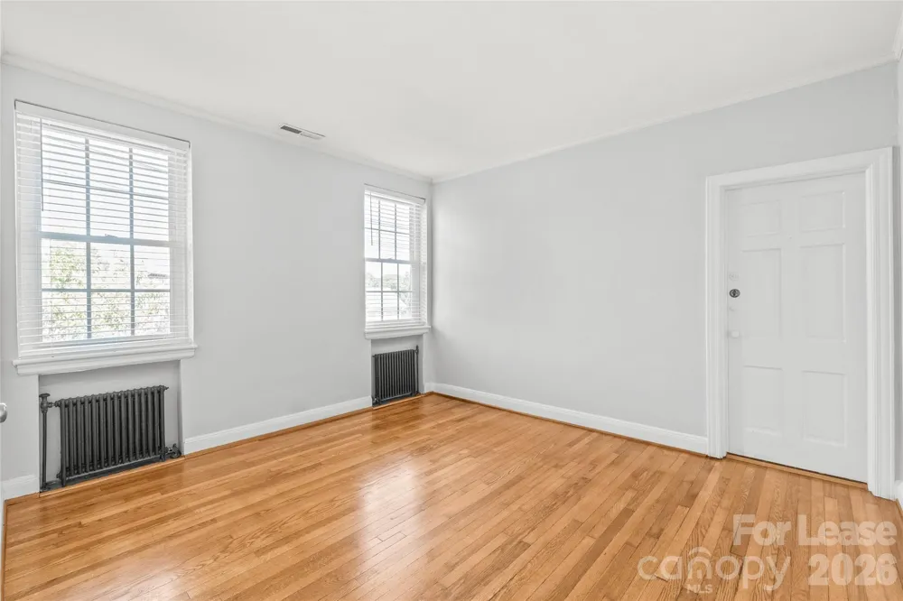 920 Monticello Terrace #305 Charlotte, NC 28204