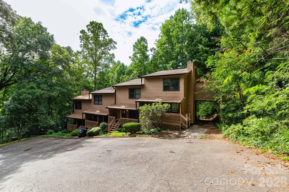 404 Buck Cove Terrace Asheville, NC 28805