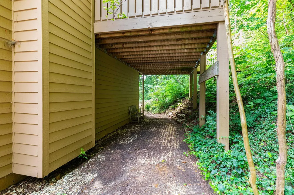 404 Buck Cove Terrace Asheville, NC 28805