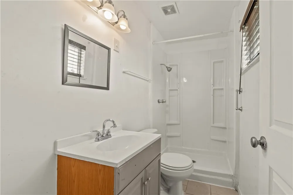1208 W 2nd Street Alice, TX 78332