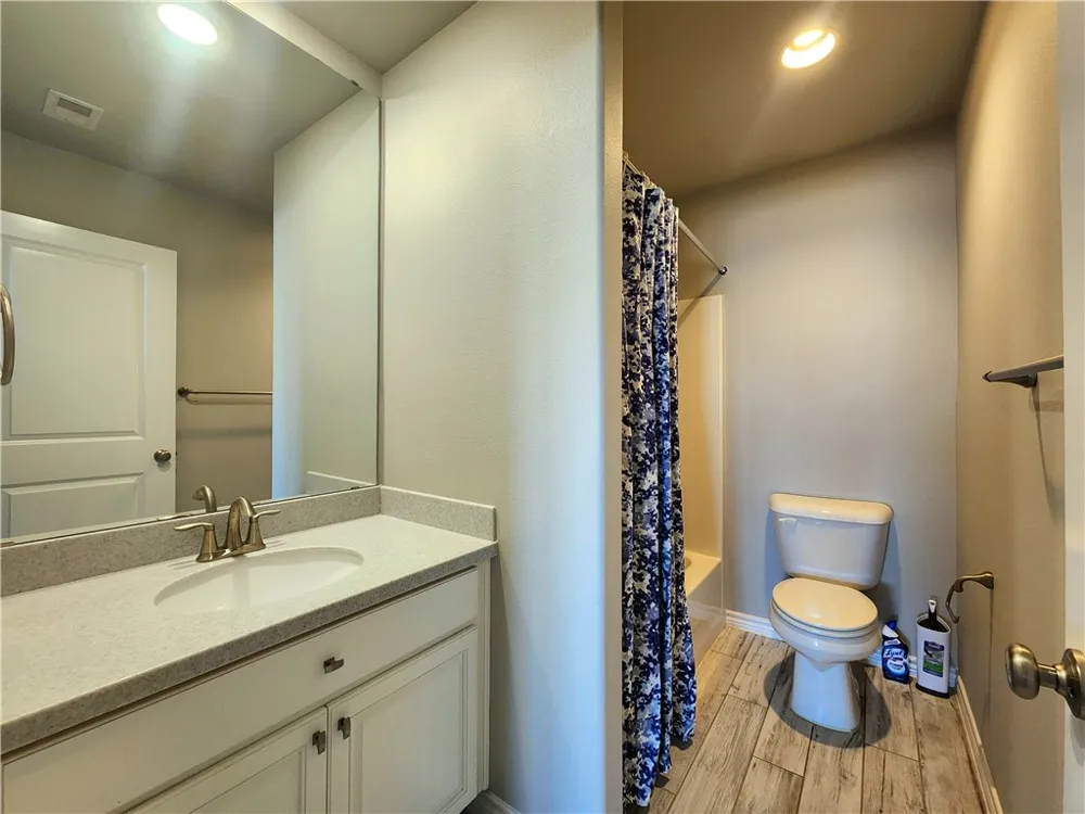 7529 Krypton Drive Corpus Christi, TX 78414