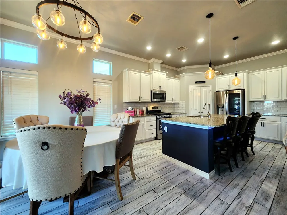 7529 Krypton Drive Corpus Christi, TX 78414