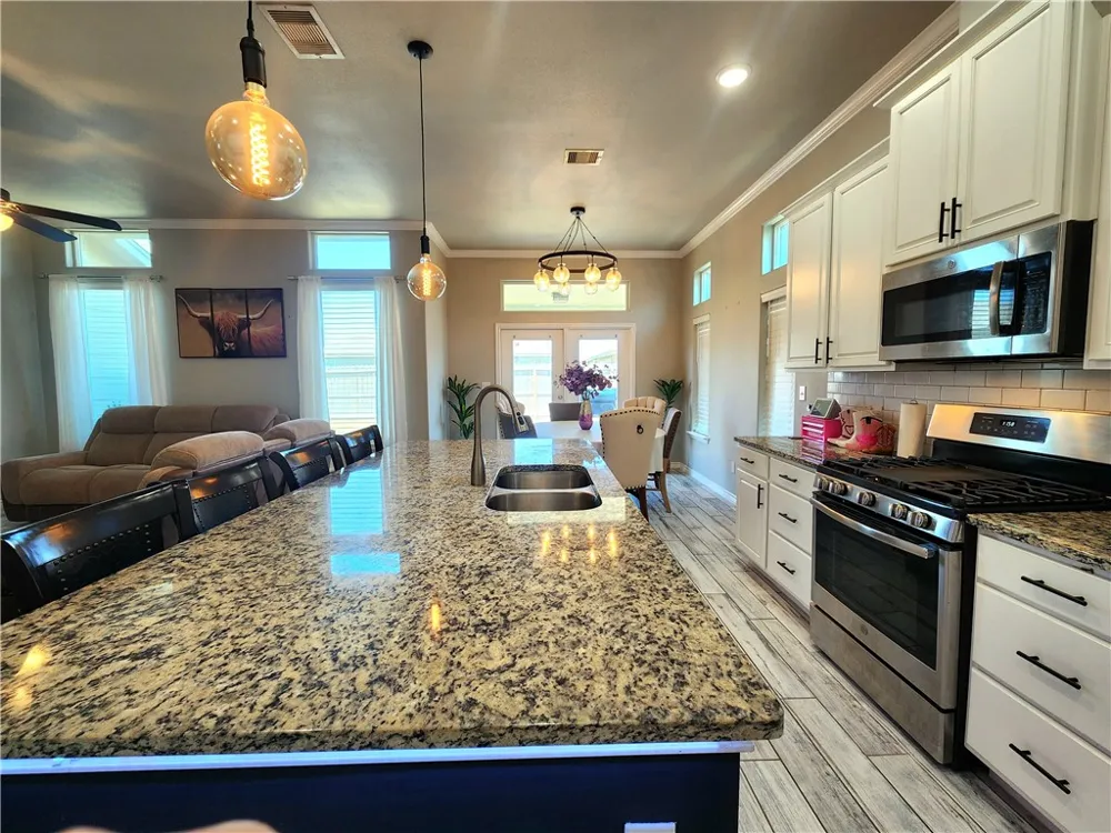 7529 Krypton Drive Corpus Christi, TX 78414