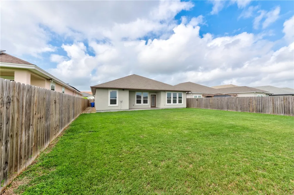 7730 Sophia Drive Corpus Christi, TX 78414