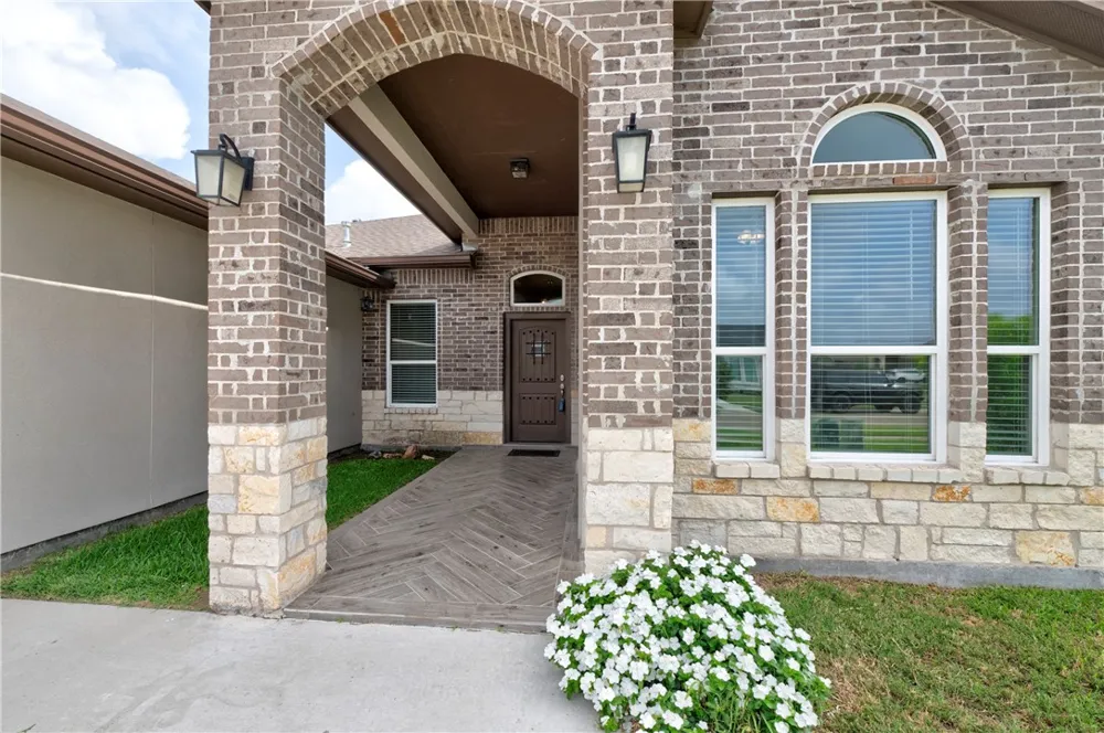 7730 Sophia Drive Corpus Christi, TX 78414