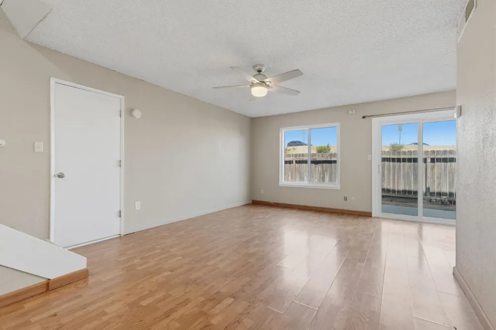 4929 Winery Circle #114 Fresno, CA 93726