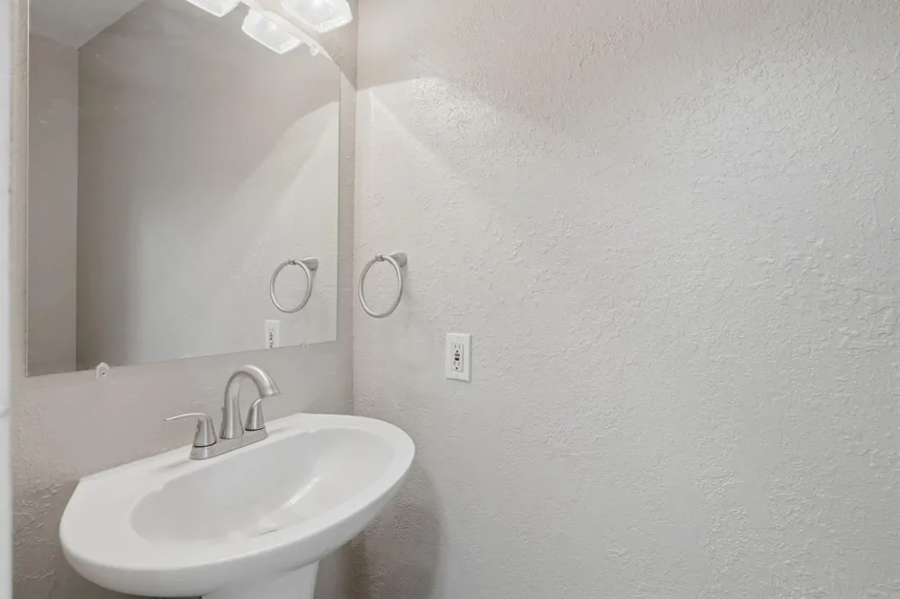 4929 Winery Circle #114 Fresno, CA 93726