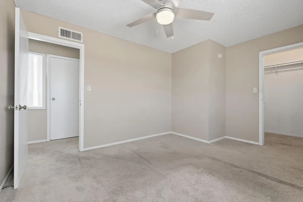 4929 Winery Circle #114 Fresno, CA 93726