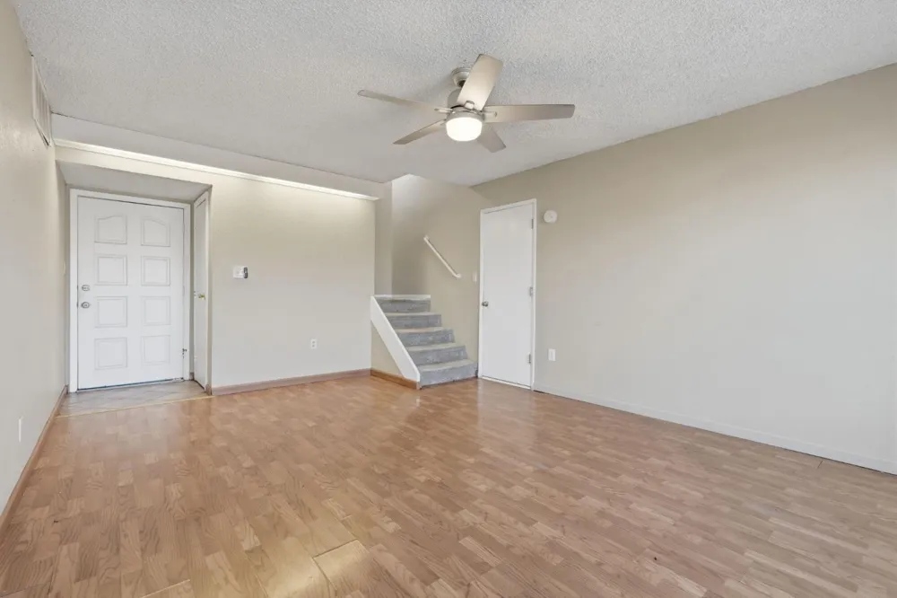 4929 Winery Circle #114 Fresno, CA 93726