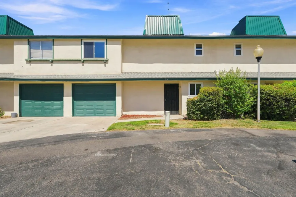 4929 Winery Circle #114 Fresno, CA 93726