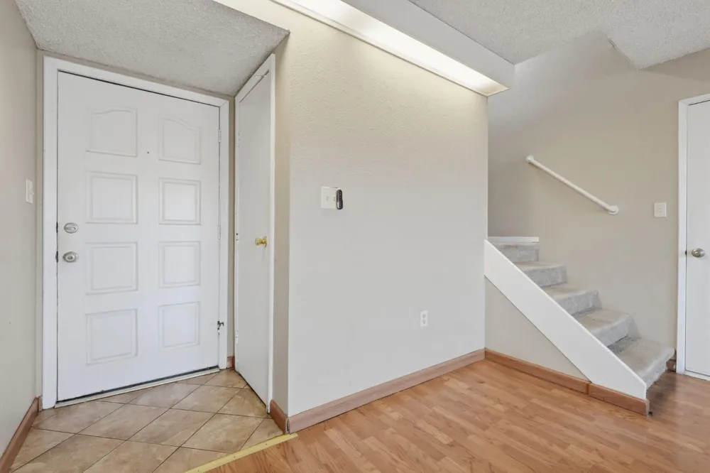 4929 Winery Circle #114 Fresno, CA 93726