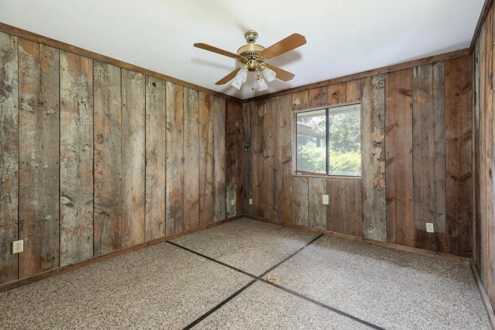 2038 Rall Avenue Clovis, CA 93611