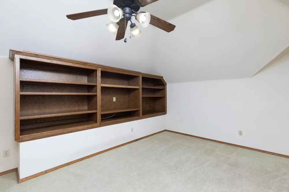2038 Rall Avenue Clovis, CA 93611