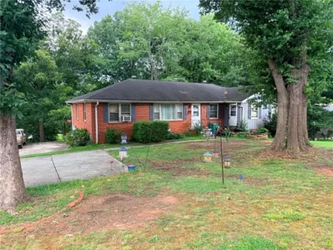 2195 Trailwood Drive