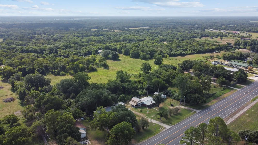 LCR 405 Groesbeck, TX 76642