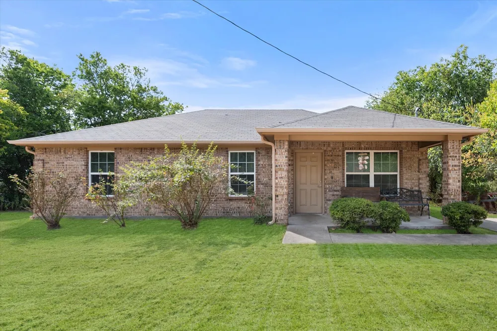 700 Cypress Avenue Corsicana, TX 75110