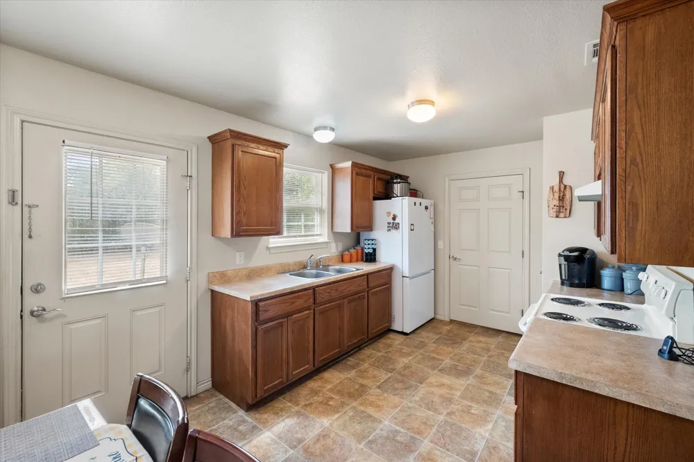700 Cypress Avenue Corsicana, TX 75110