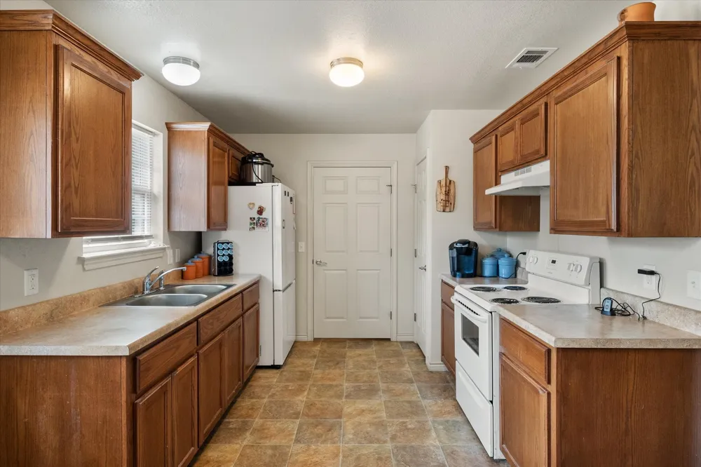 700 Cypress Avenue Corsicana, TX 75110