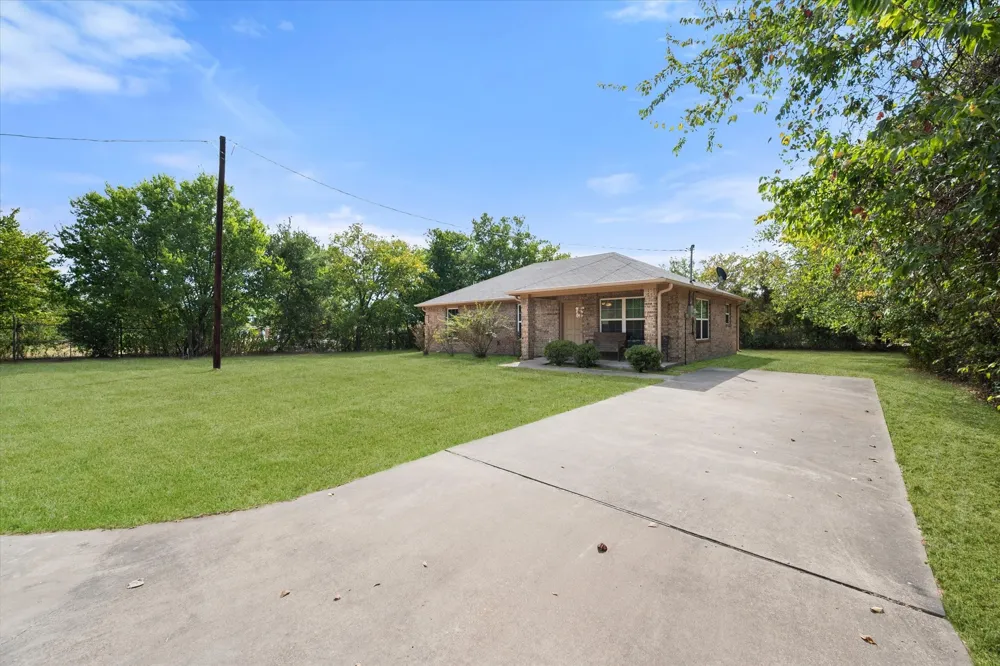 700 Cypress Avenue Corsicana, TX 75110