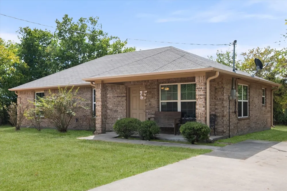 700 Cypress Avenue Corsicana, TX 75110