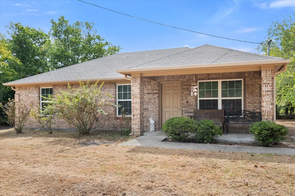700 Cypress Avenue Corsicana, TX 75110