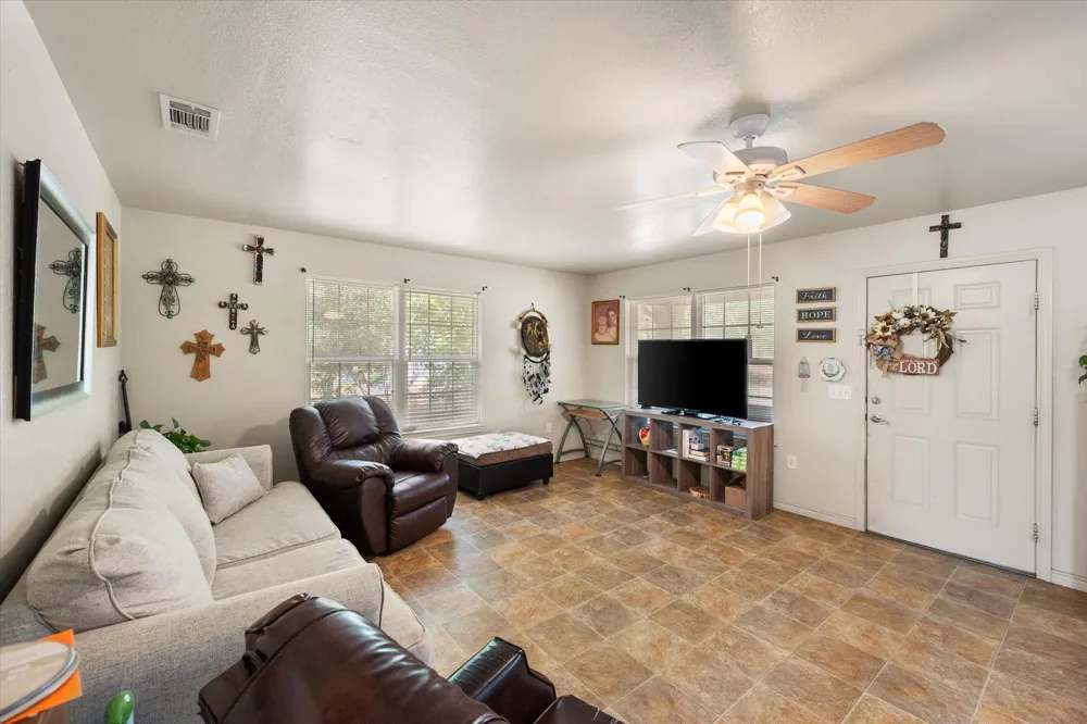 700 Cypress Avenue Corsicana, TX 75110