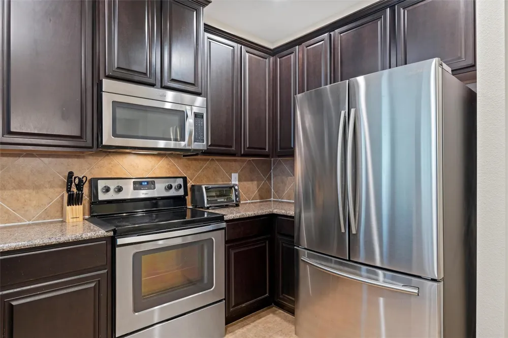 6900 Carrington Lane Fort Worth, TX 76137