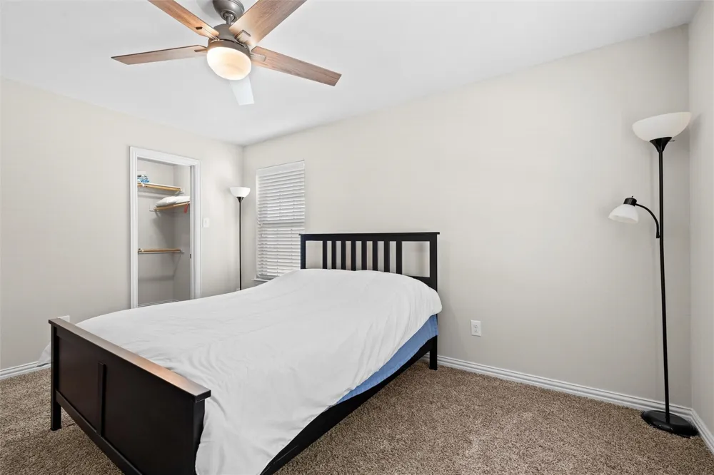6900 Carrington Lane Fort Worth, TX 76137