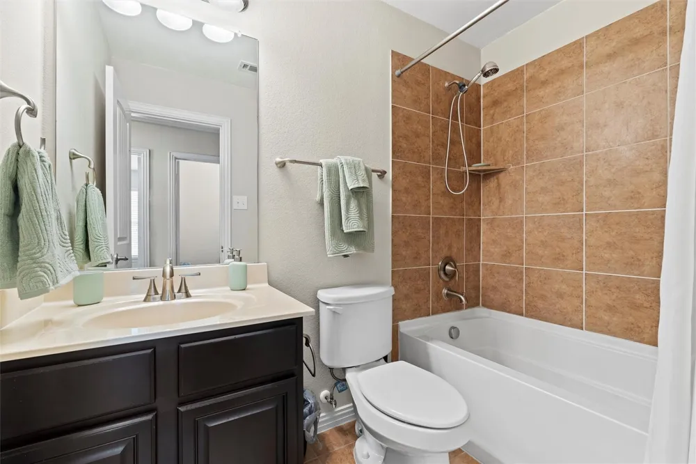 6900 Carrington Lane Fort Worth, TX 76137