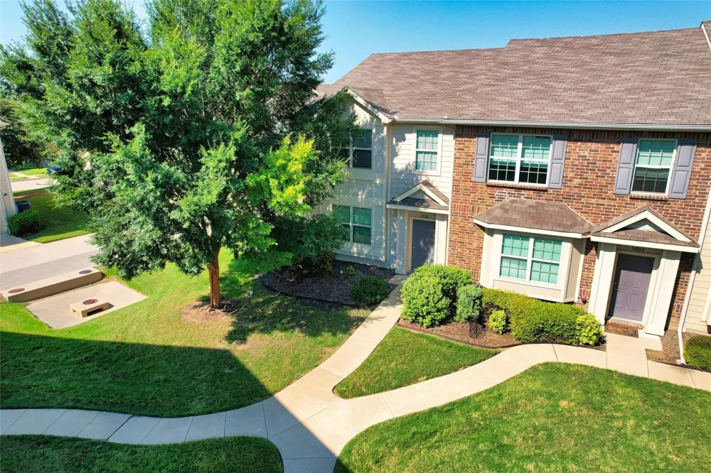 6900 Carrington Lane Fort Worth, TX 76137
