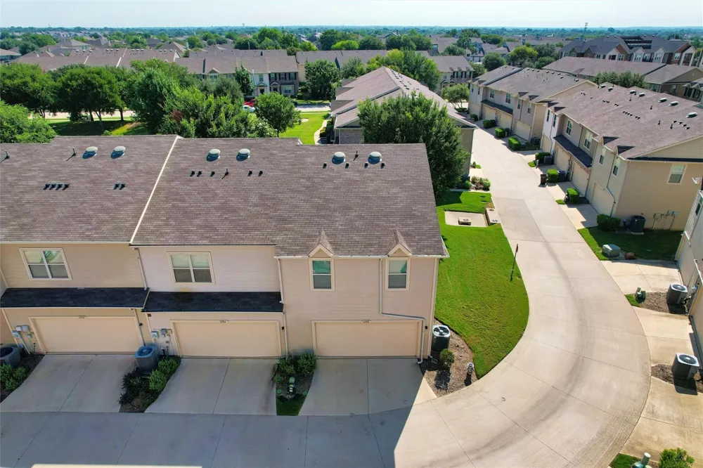 6900 Carrington Lane Fort Worth, TX 76137
