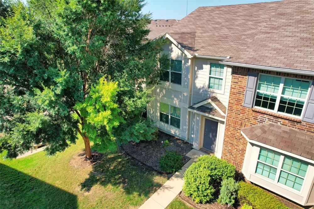 6900 Carrington Lane Fort Worth, TX 76137
